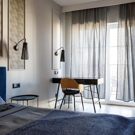Close-urban Chic - Cozy And Modern Apartment- Jana Pawla Apartamento